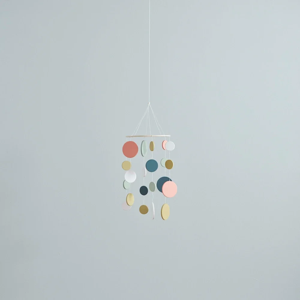 Kids-Concept-Kinder-Mobile-Kreise-Holz-gruen-459760_2.jpg