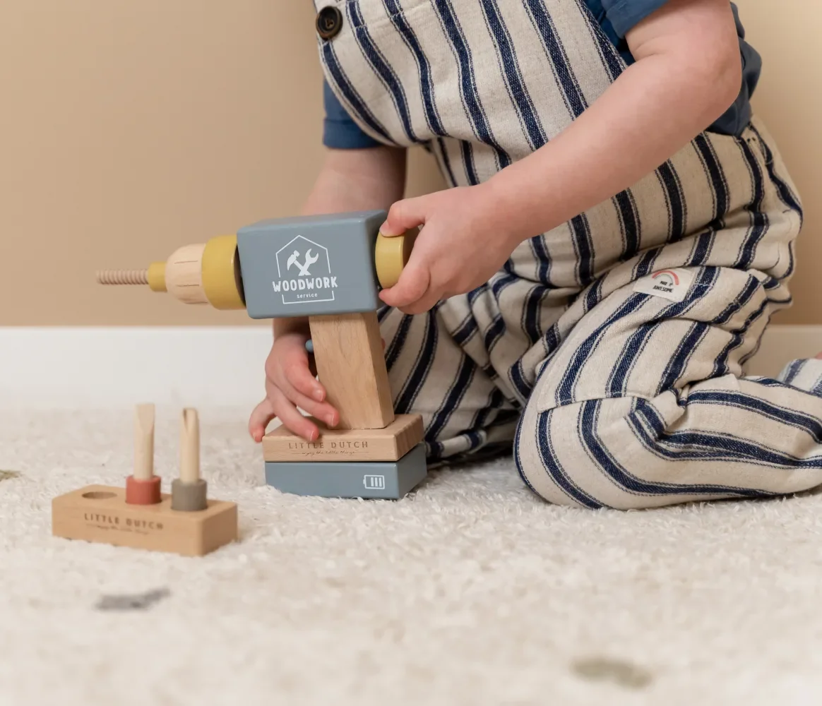 Little-Dutch-Holzspielzeug-Bohrmaschine-457799_4.jpg