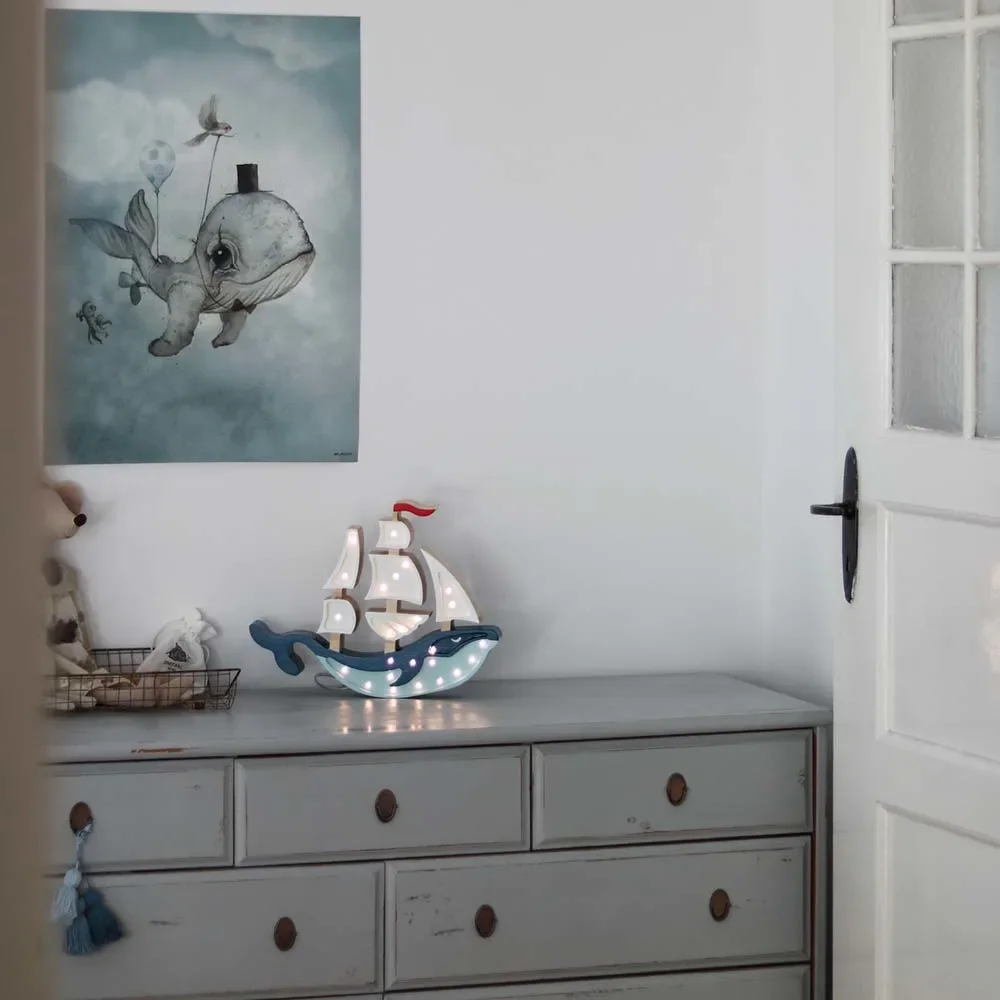 little-lights-Led-Deko-Kinderlampe-Wal-Segelboot-462029_4.jpg