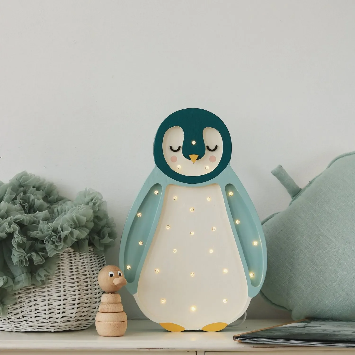 Little-Lights-Nachtlicht-Kinder--Nachtlampe-Pinguin-100--Kiefernholz-natur-99924027_5.jpg