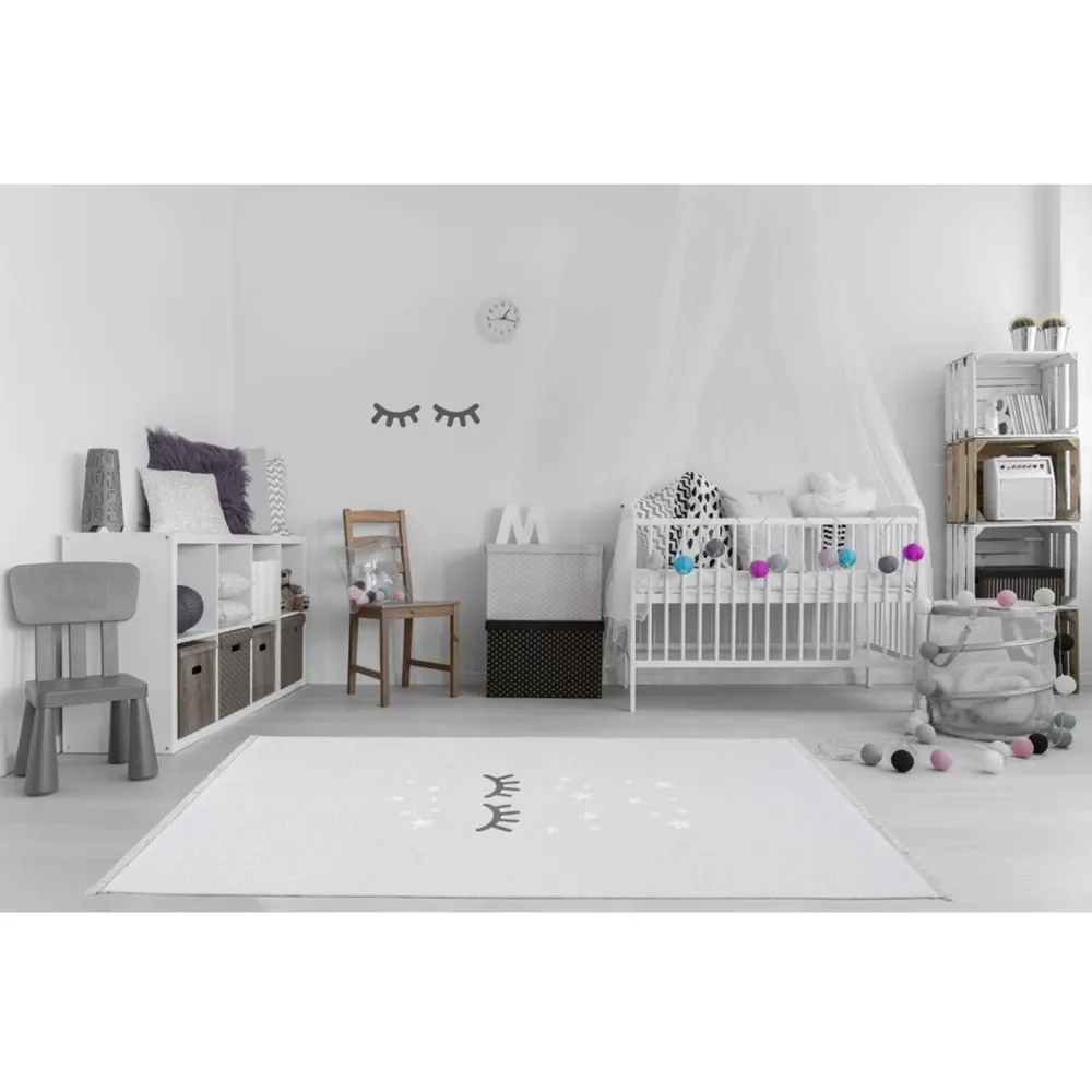 Livone-Kinderteppich-waschbar-schlafende-Augen-silbergrau-461022_5.jpg