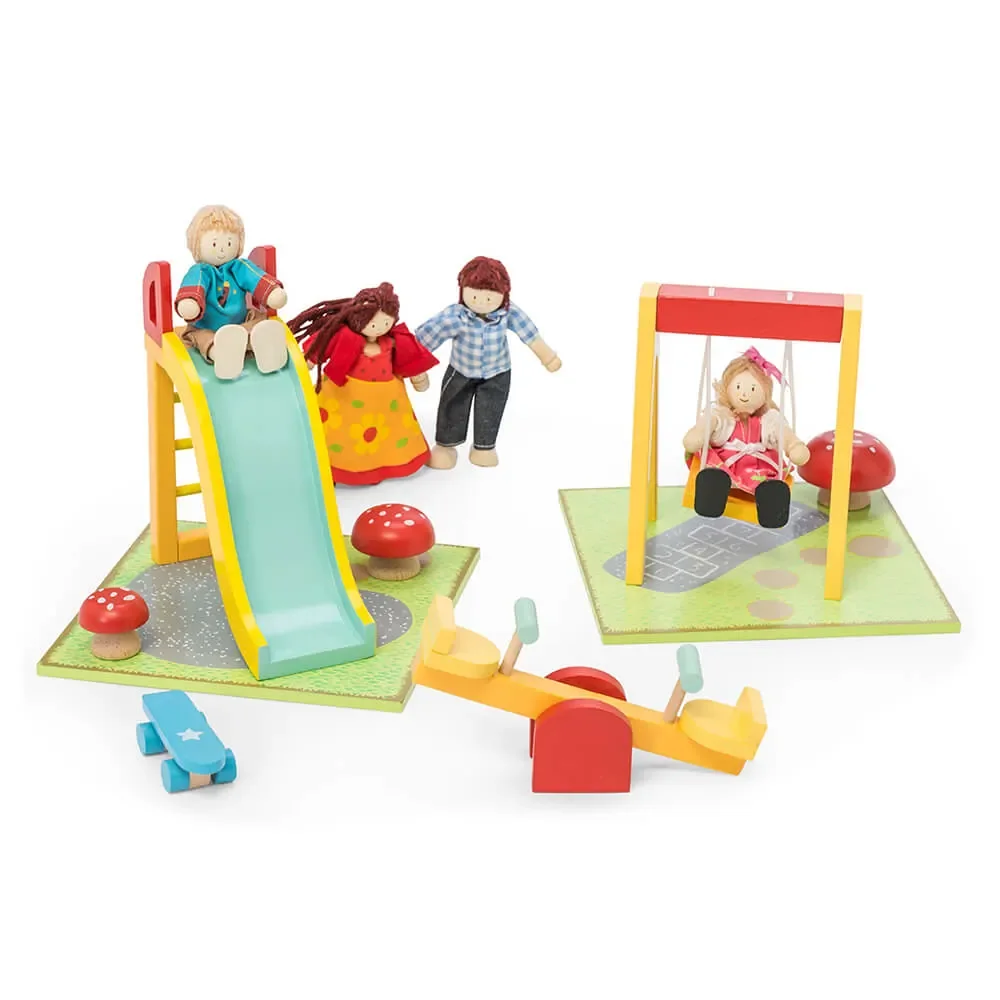 Le-Toy-Van-Puppenhaus-Zubehoer-Spielplatz-99924337_1.jpg