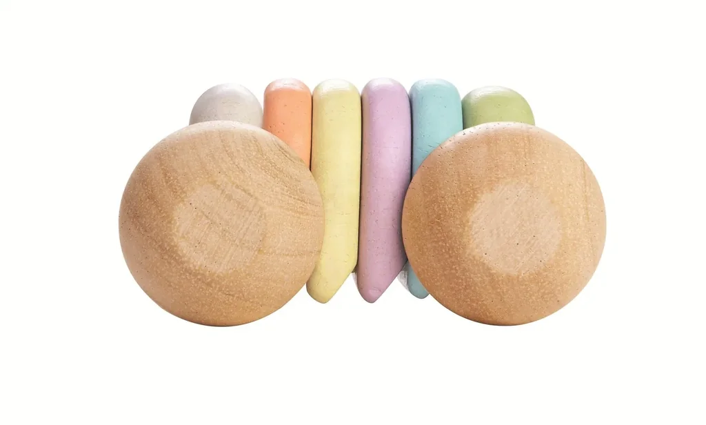 Plan-Toys-Babyauto-pastell--Gummibaumholz-99930194_4.jpg
