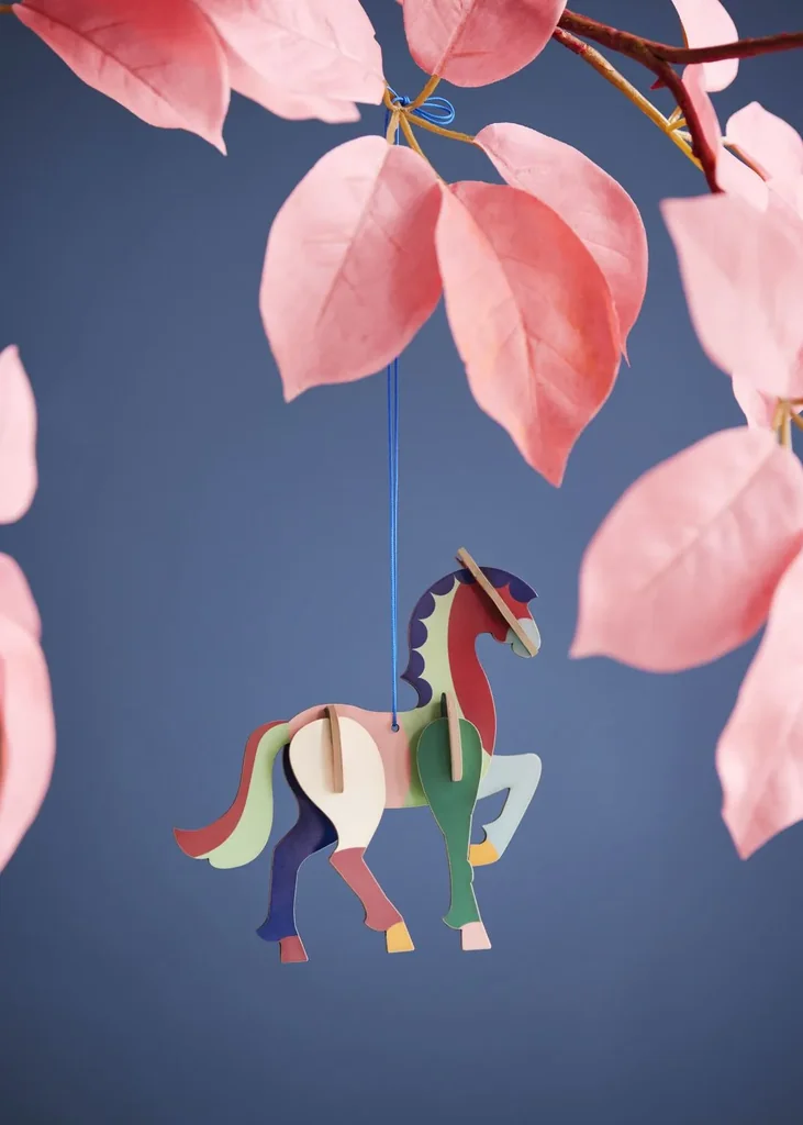 Studio-ROOF-Ornament--Bastel-Set--3D-Wandobjekt-Pferd-99925086_1.jpg