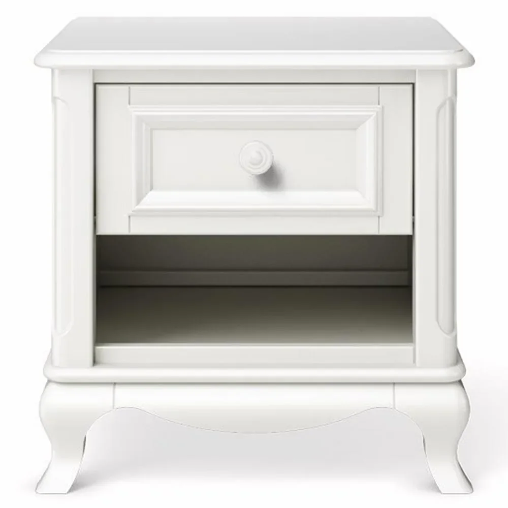 Romina Antonio Nachttisch