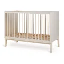 Quax Ashi Babybett 120x60 cm – Höhenverstellbares Gitterbett mit Stil | Modernes Kinderbett aus Massivholz
