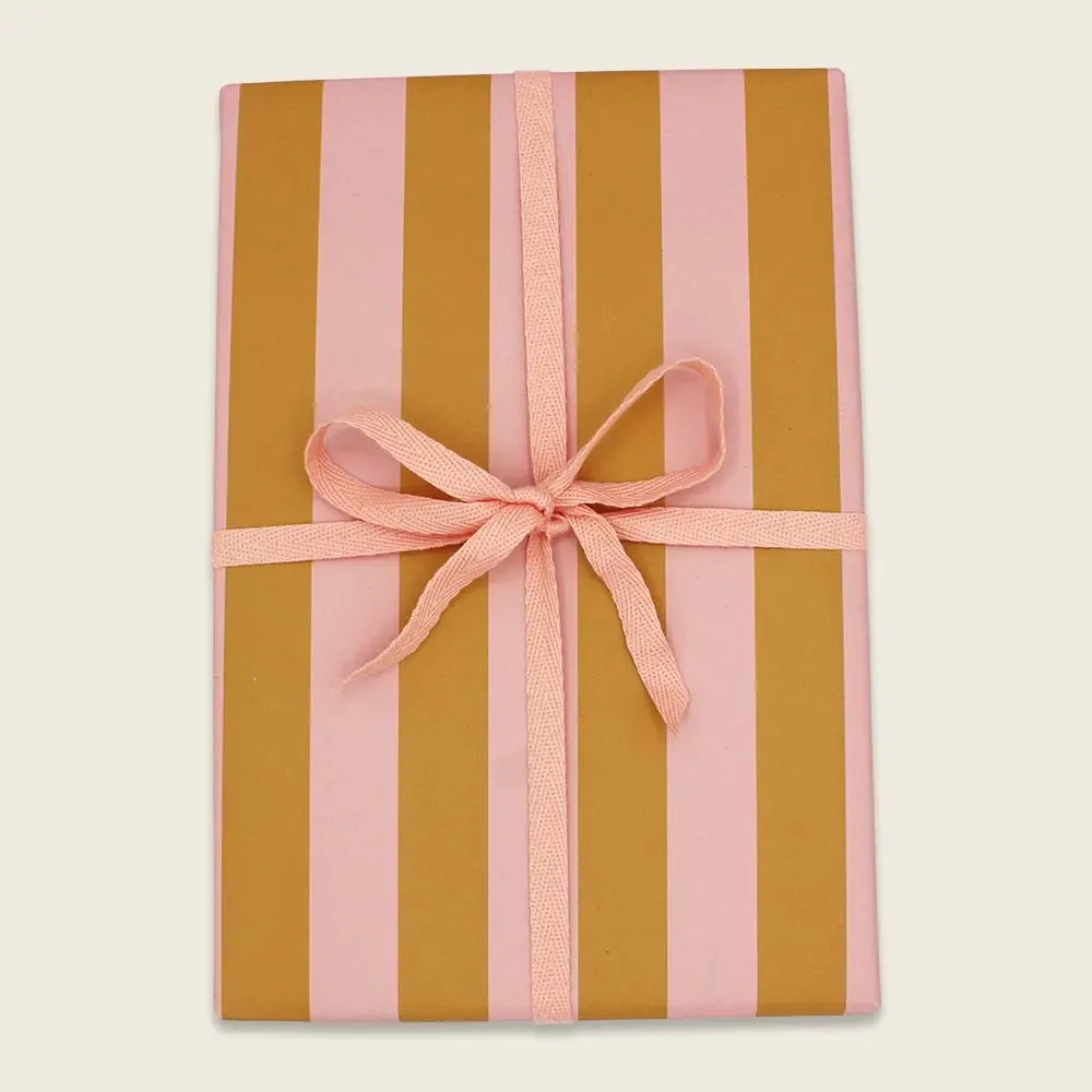 "Ava & Yves Geschenkpapier, Einschlagpapier - Streifen, Farbe: Rosa/Gelb image"