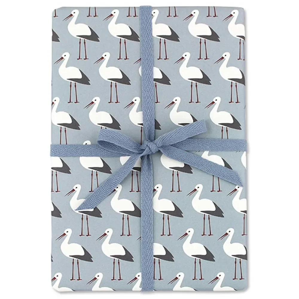 "Ava & Yves Geschenkpapier Störche hellblau image"