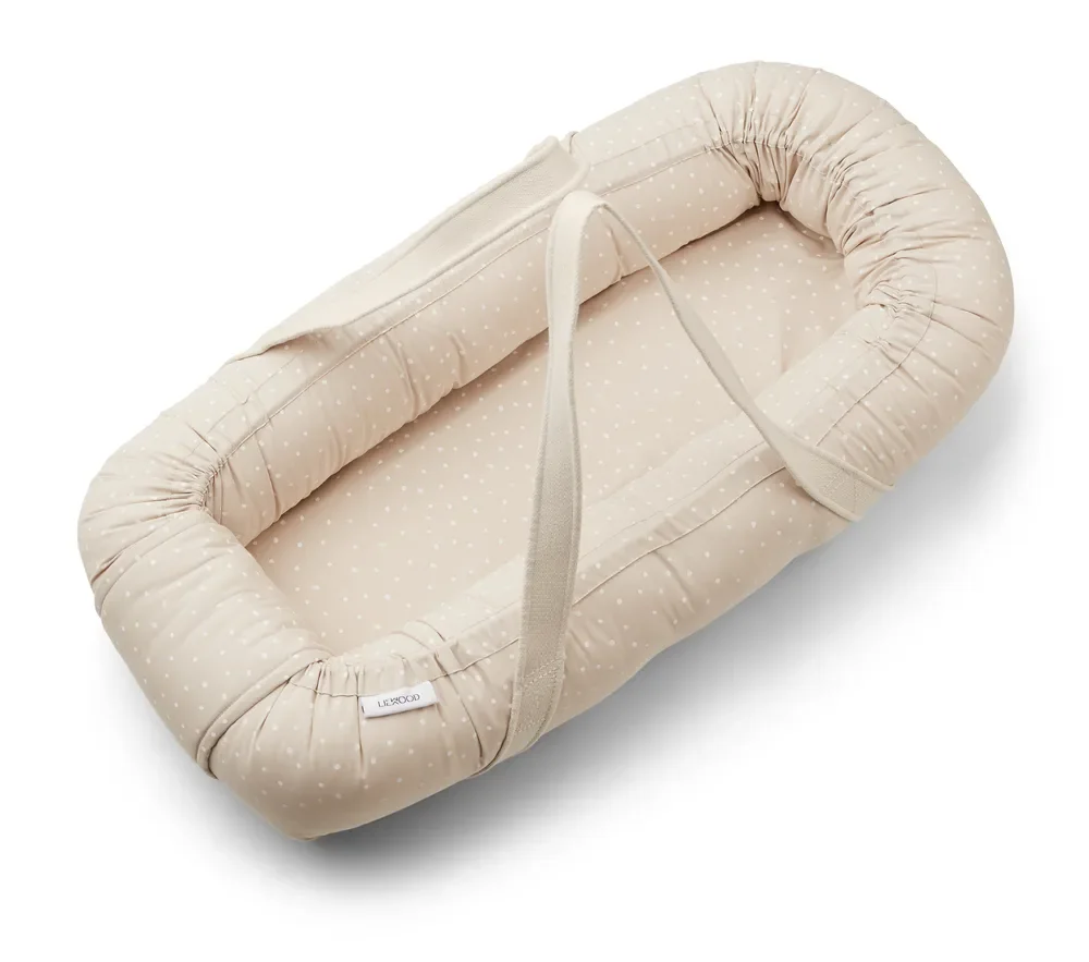 "Liewood Baby Nest - Gro Babylift, Farbe: Confetti sandy image"